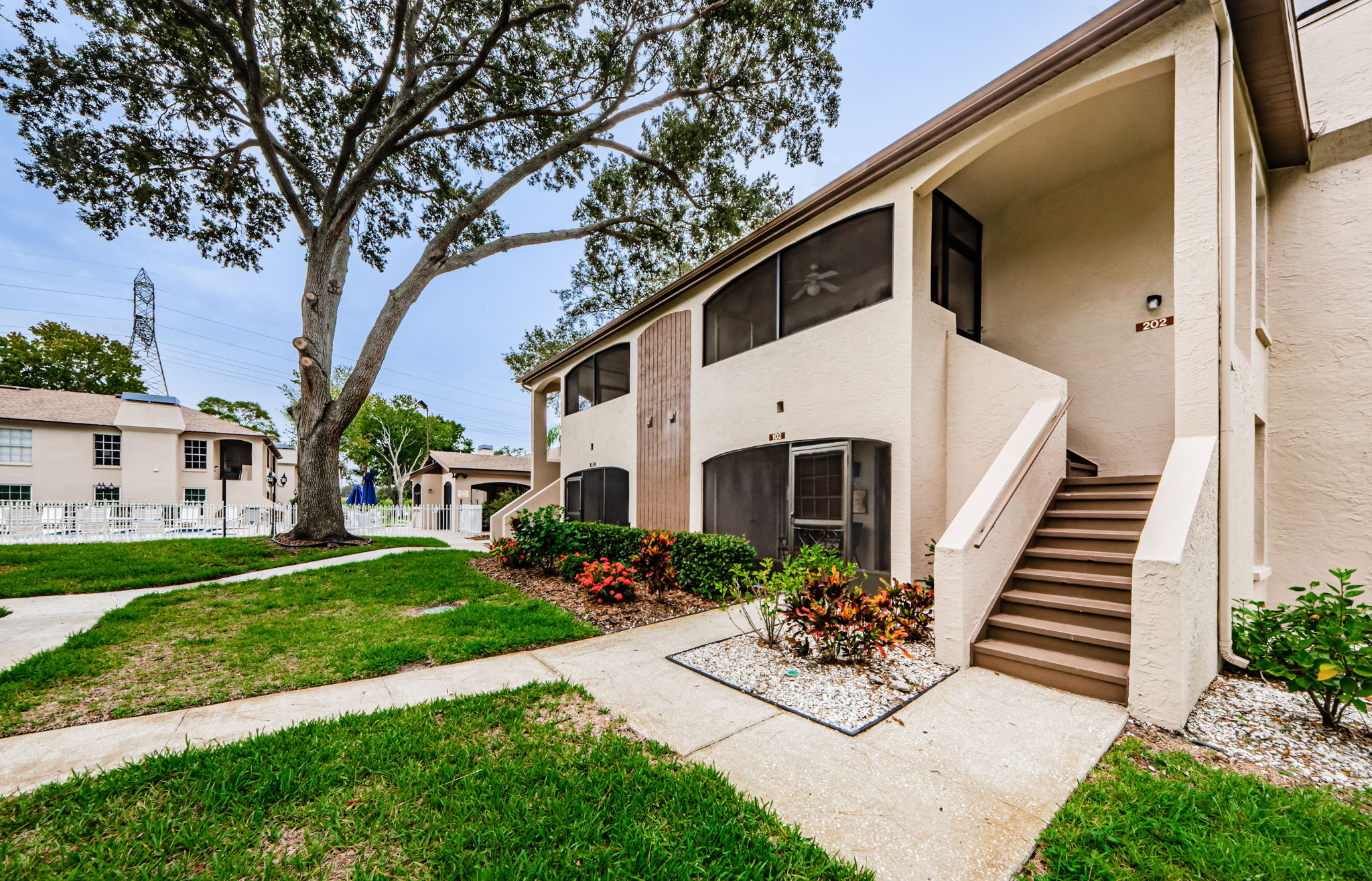 Front Exterior 2-2