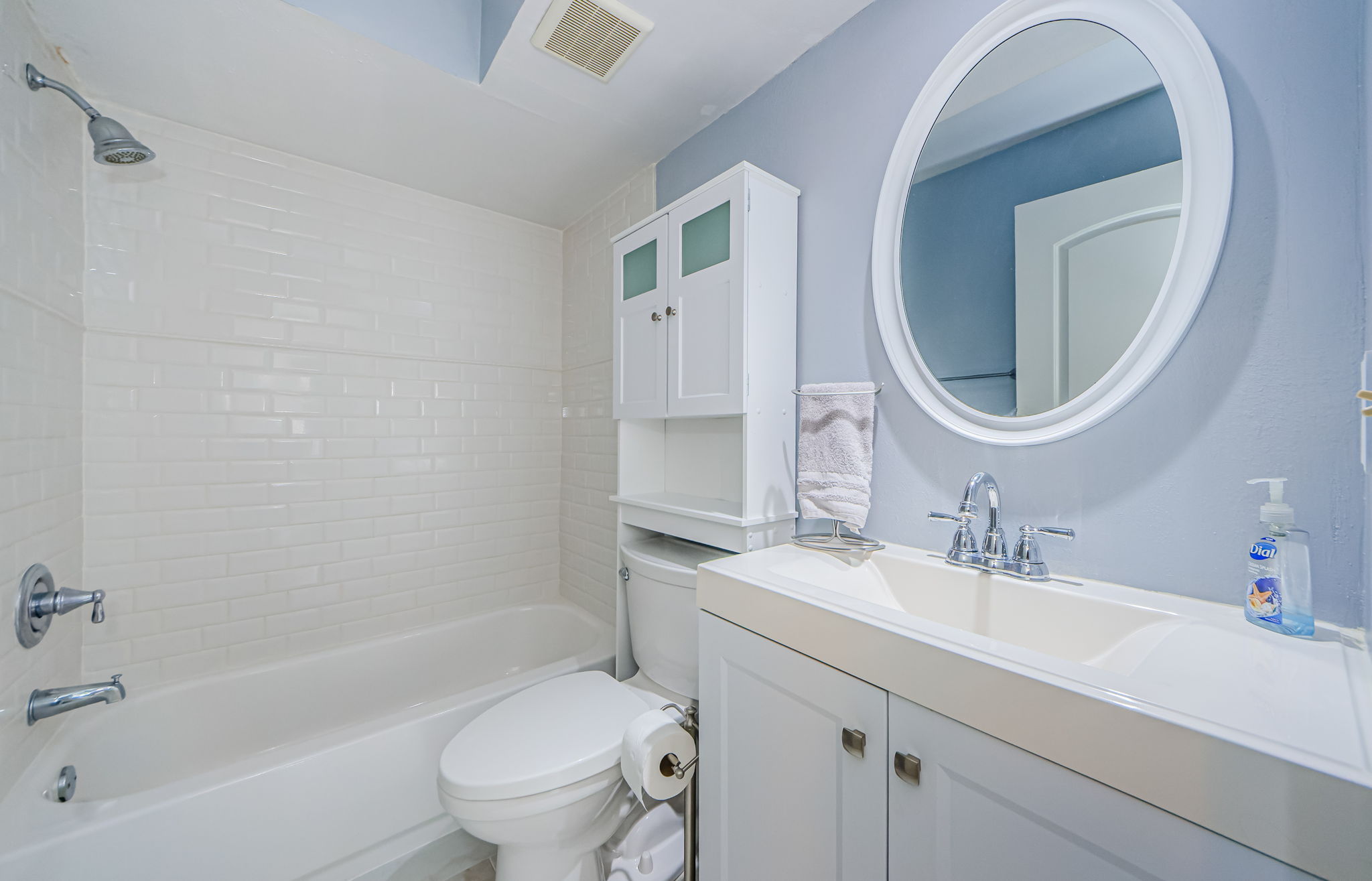 Bathroom 2a-3