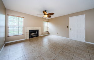 Family Room 2-2