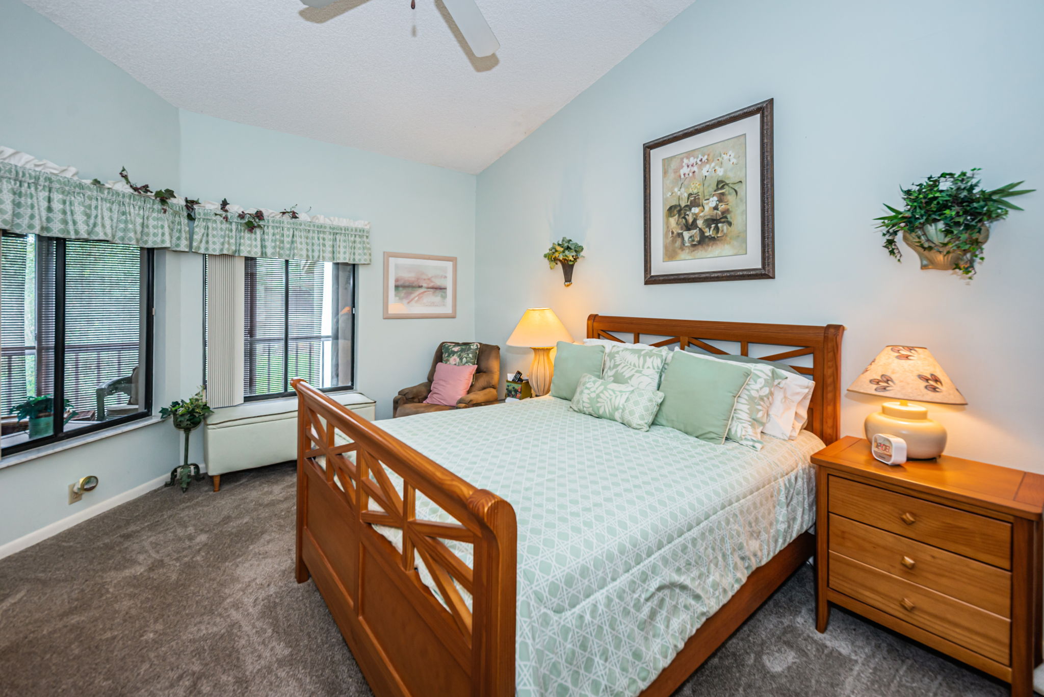 Master Bedroom1b