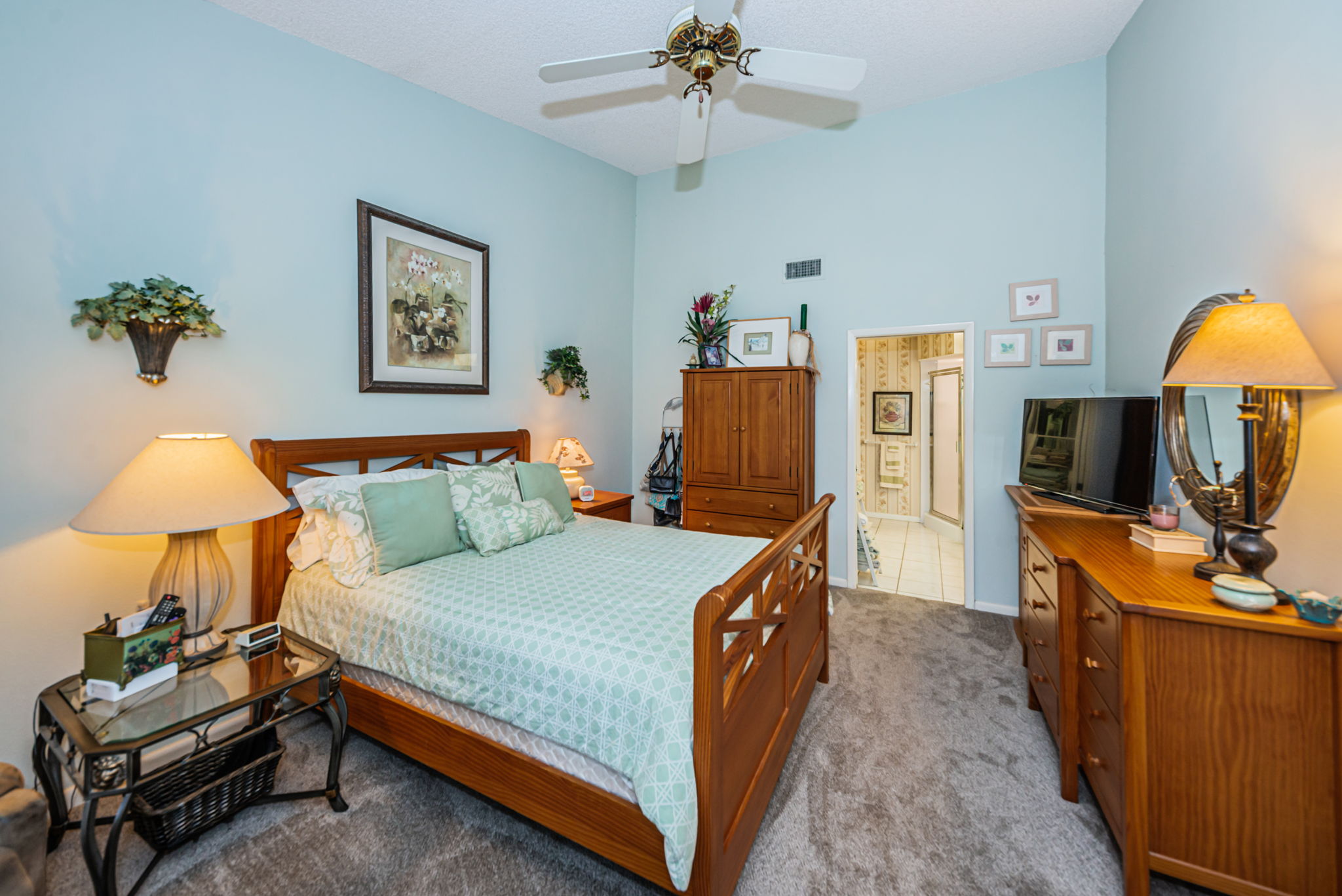 Master Bedroom1a