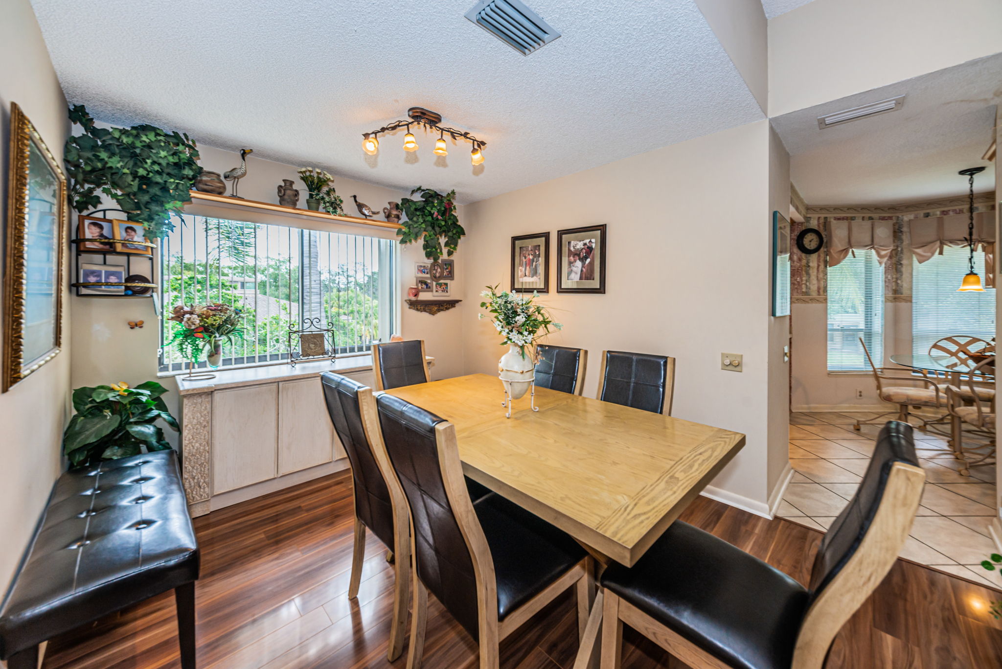Dining Room4