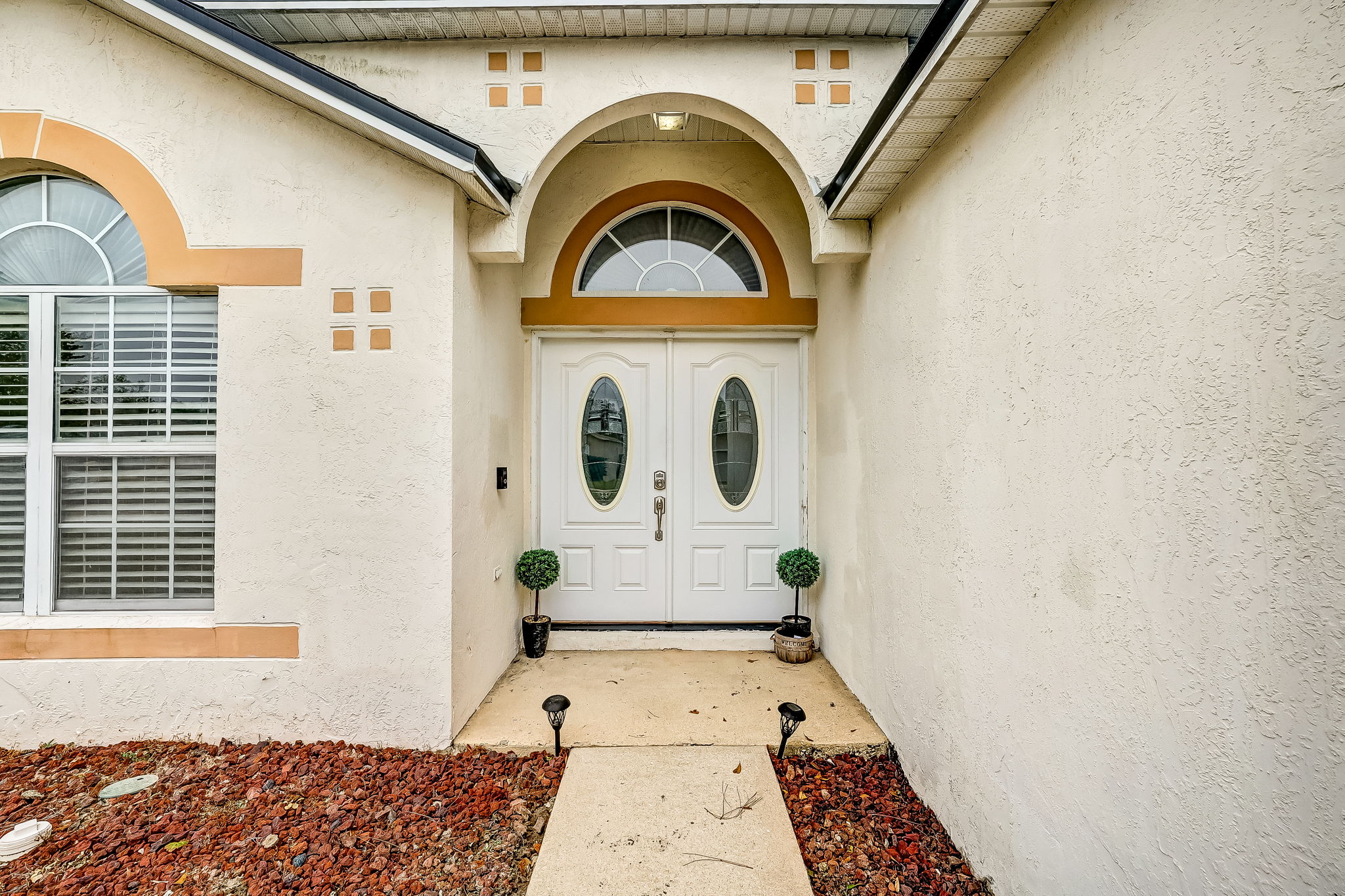 Front Entry Detail