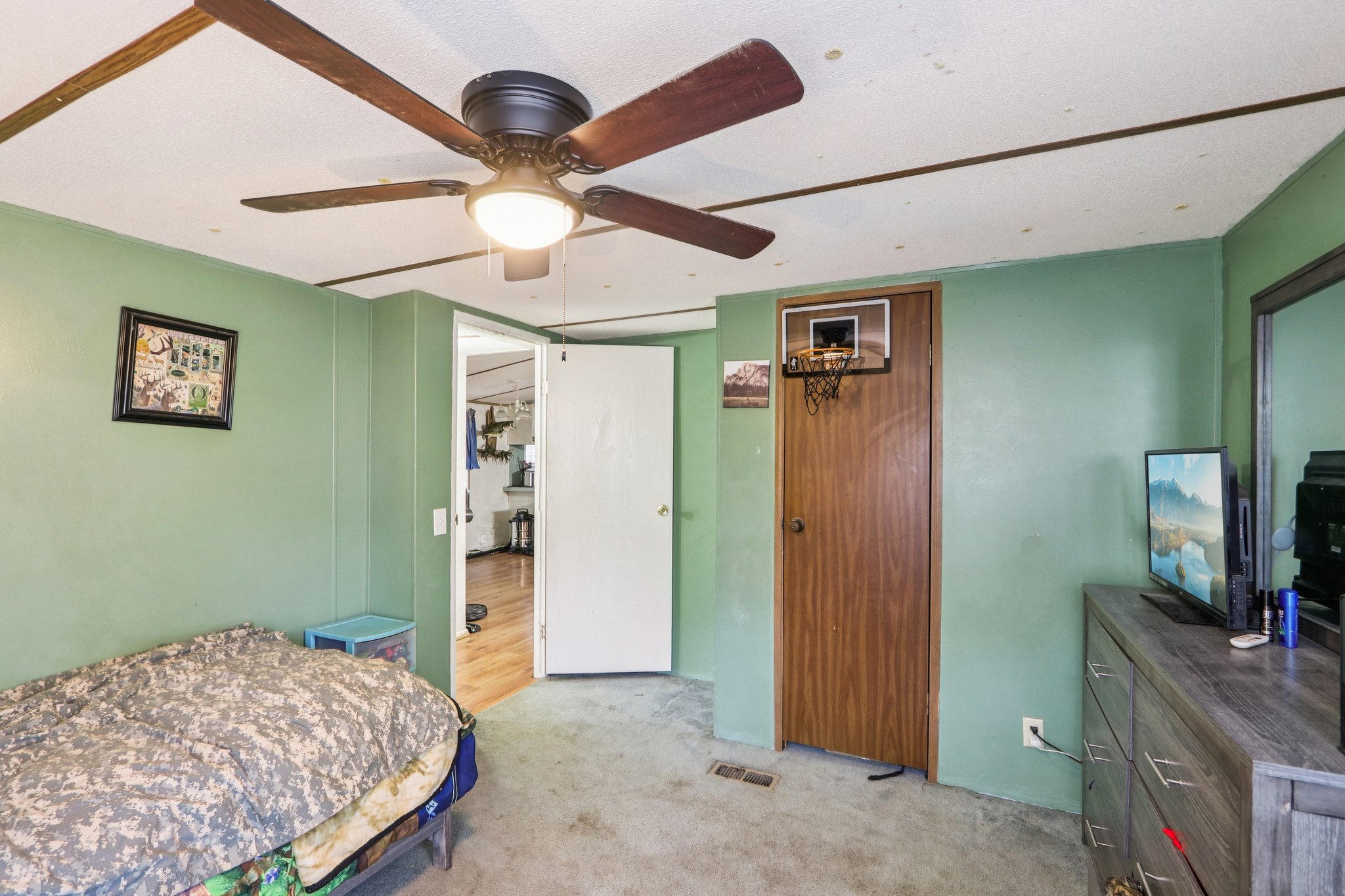 Aldan St-S1302-016.jpg