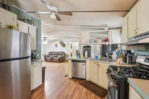 Aldan St-S1302-013.jpg