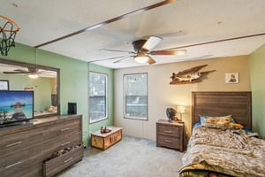 Aldan St-S1302-015.jpg