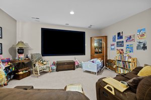  Photo 47