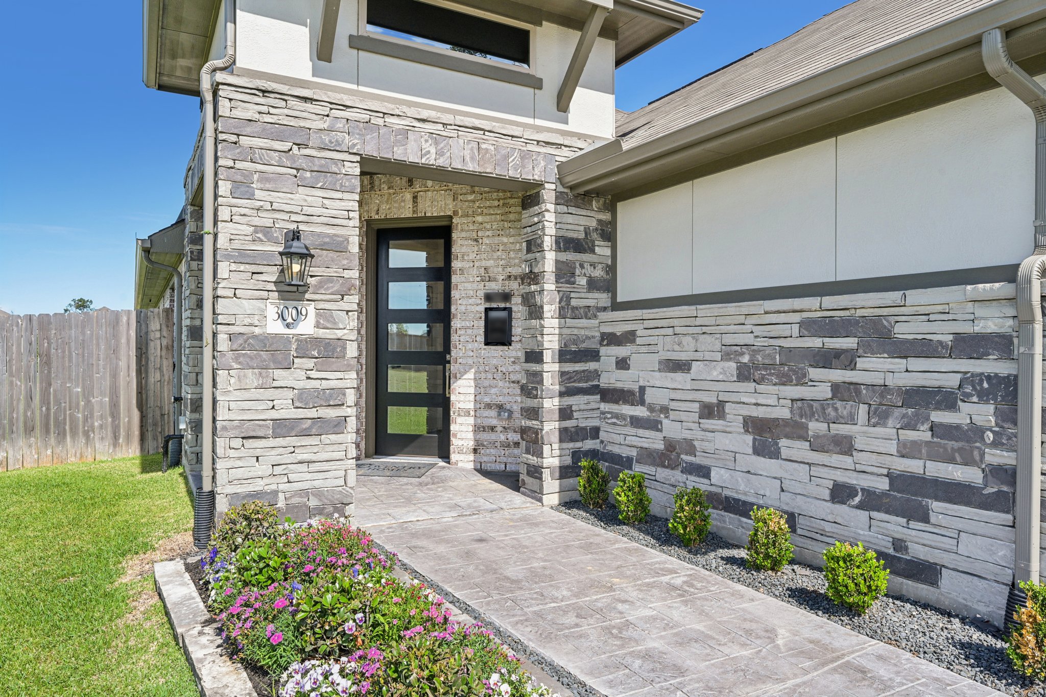 Hickory Hvn Ln-S0704-007.jpg