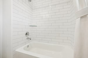 Hickory Hvn Ln-S0704-026.jpg