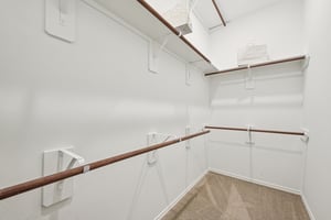 Hickory Hvn Ln-S0704-033.jpg