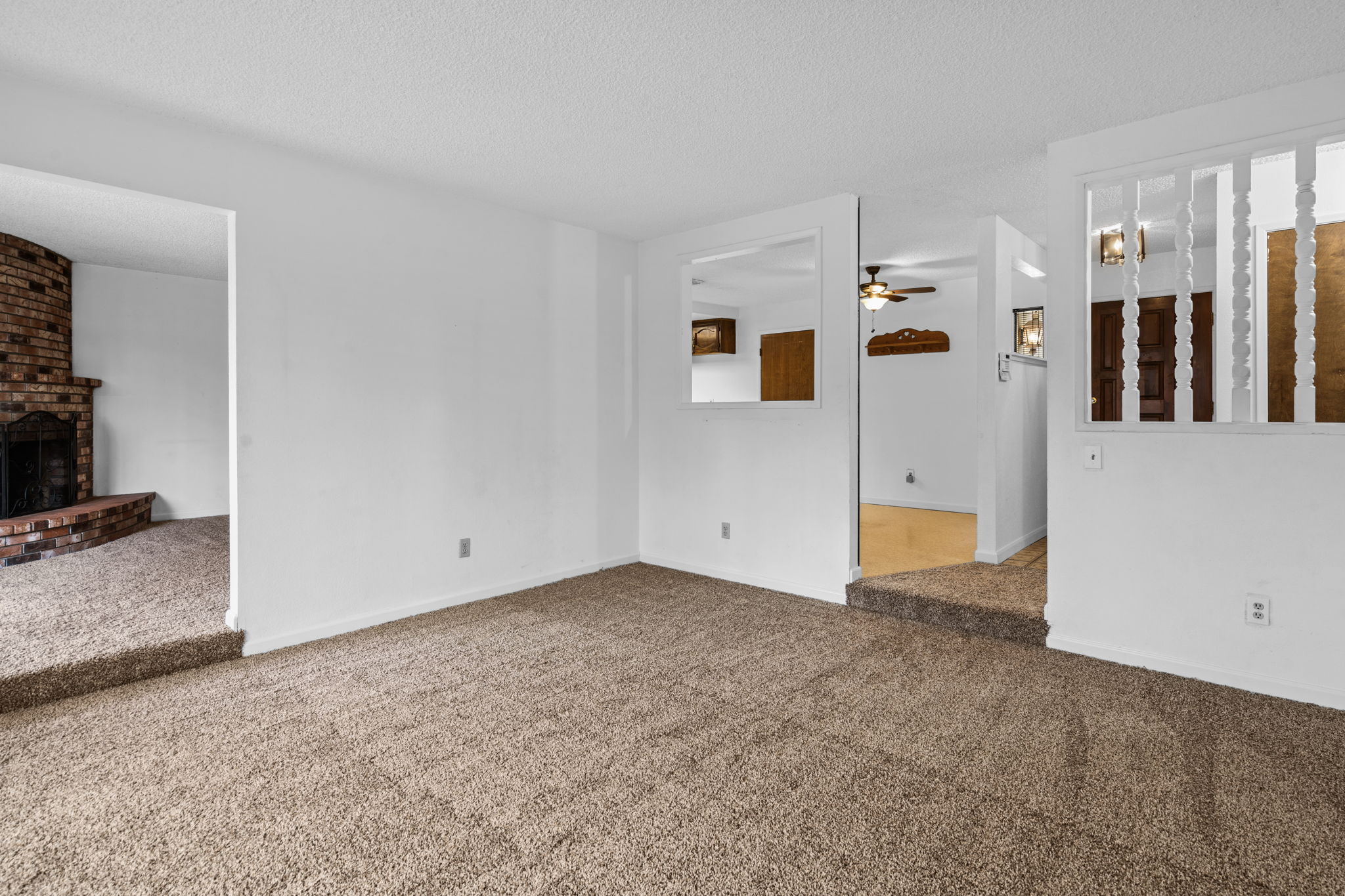 3009 Rose Ave, Ceres, CA 95307 KRobb Designs