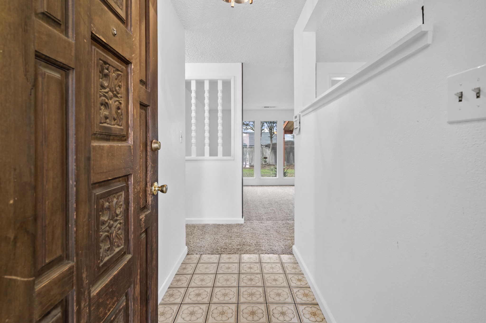 3009 Rose Ave, Ceres, CA 95307 KRobb Designs