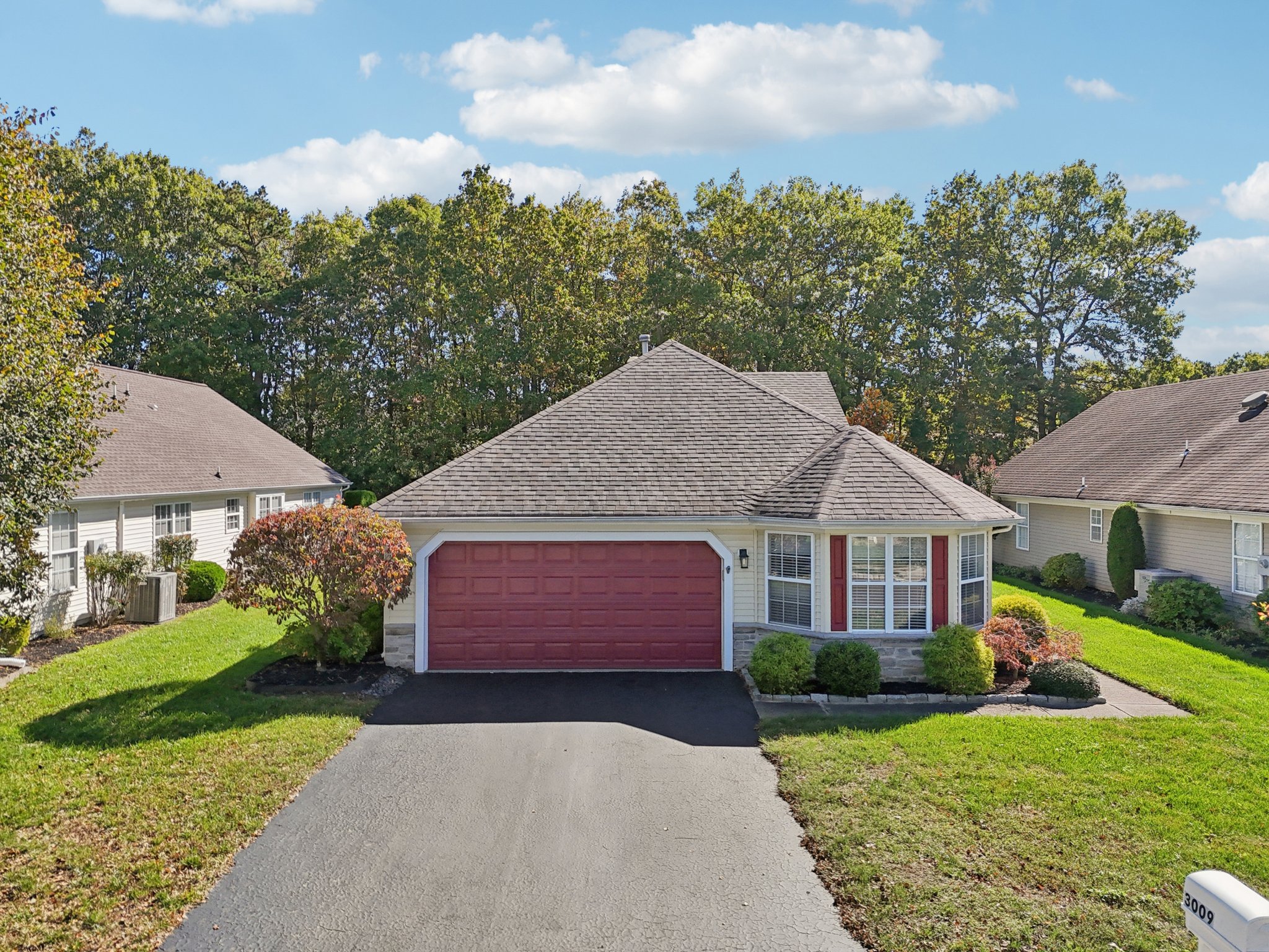 Springwater Ct-S1810-044.jpg