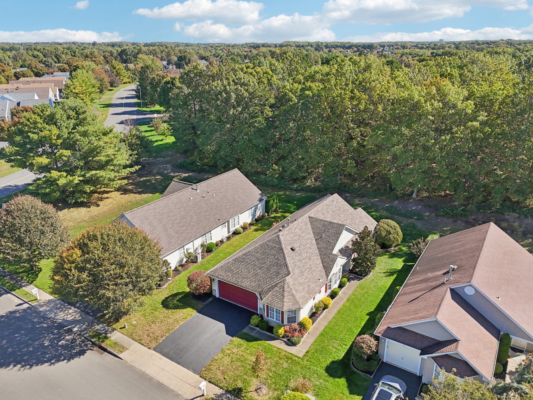 Springwater Ct-S1810-046.jpg