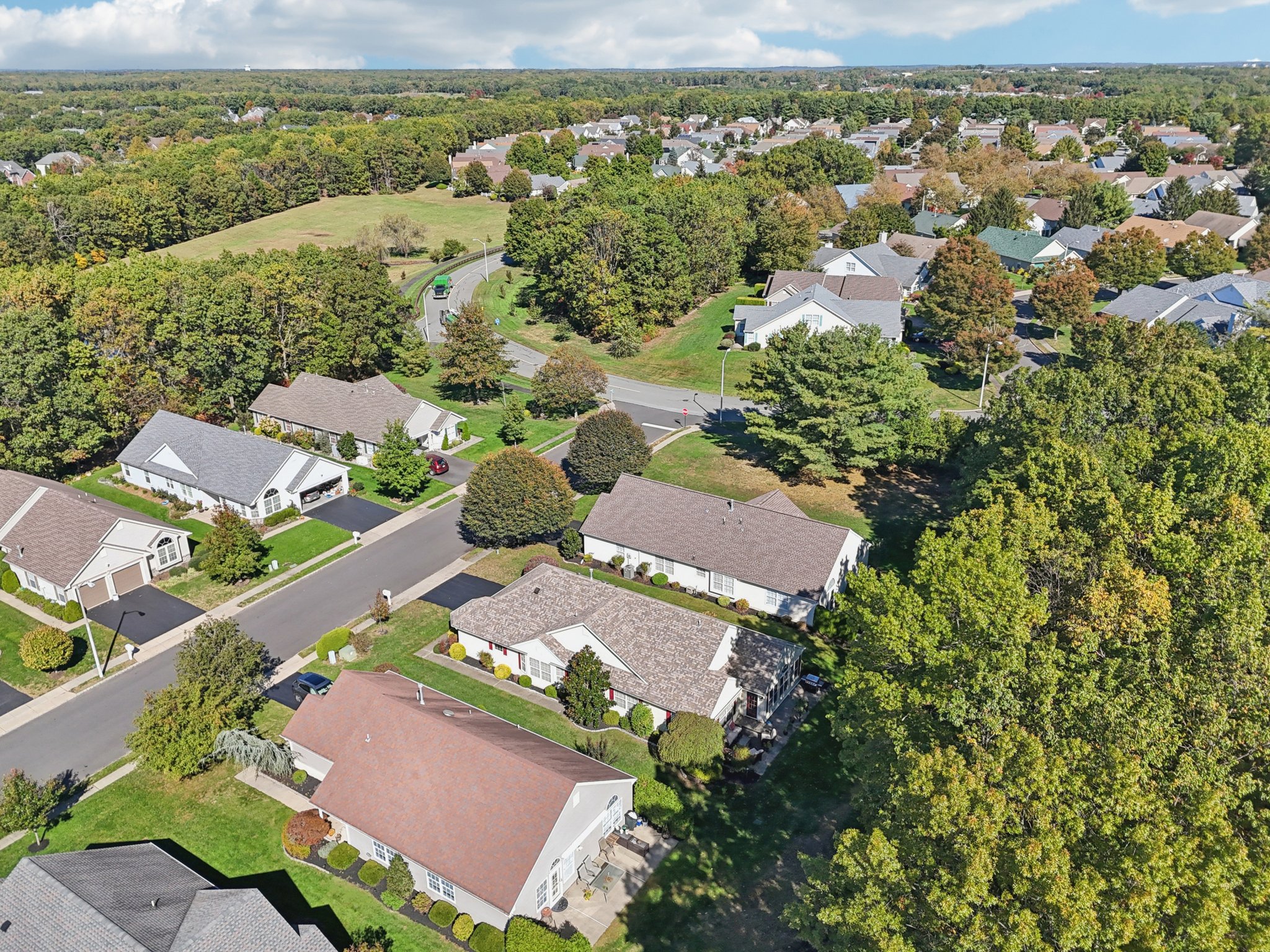 Springwater Ct-S1810-051.jpg