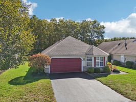 Springwater Ct-S1810-043.jpg