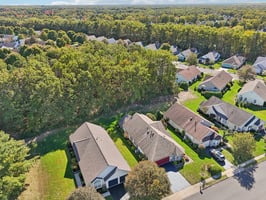 Springwater Ct-S1810-048.jpg