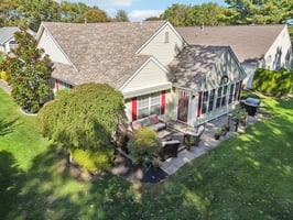 Springwater Ct-S1810-054.jpg