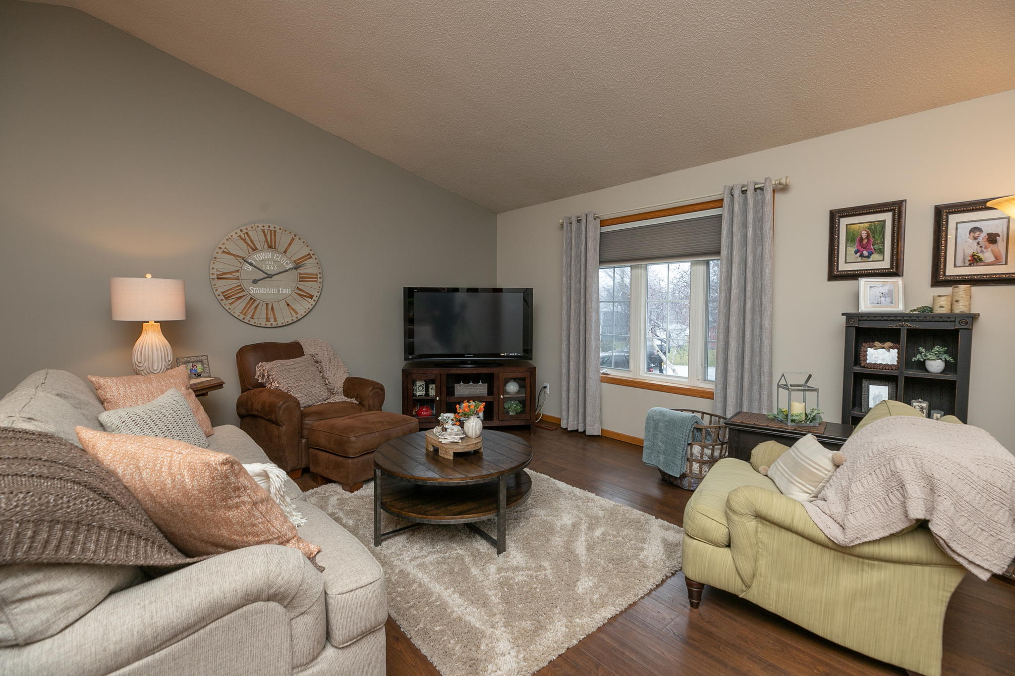 04-Living Room