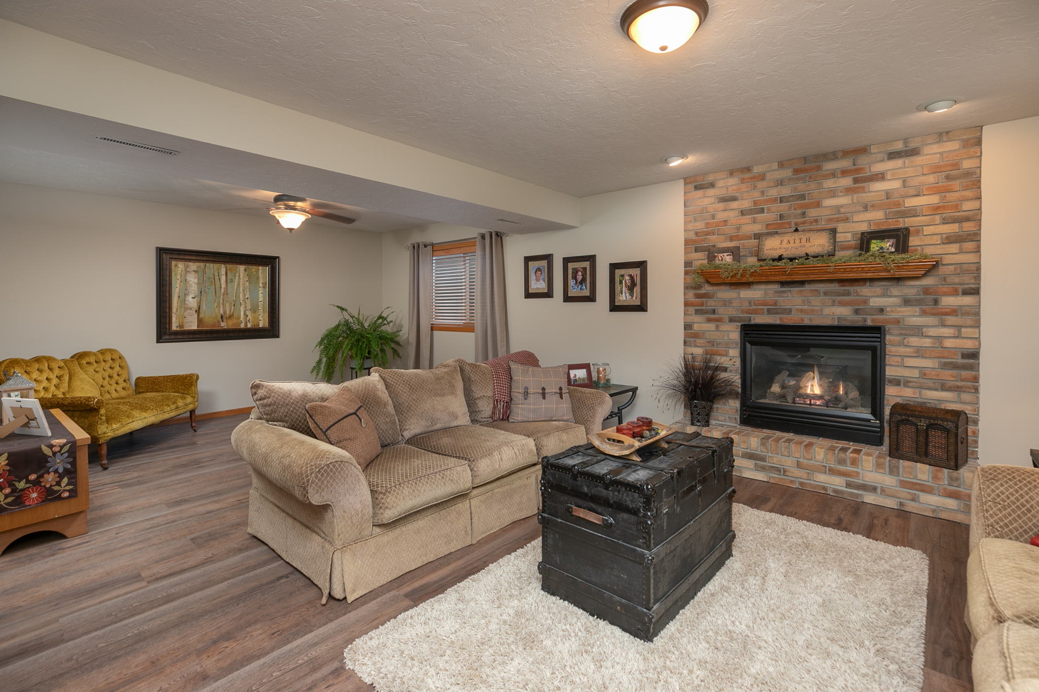 20-Family Room