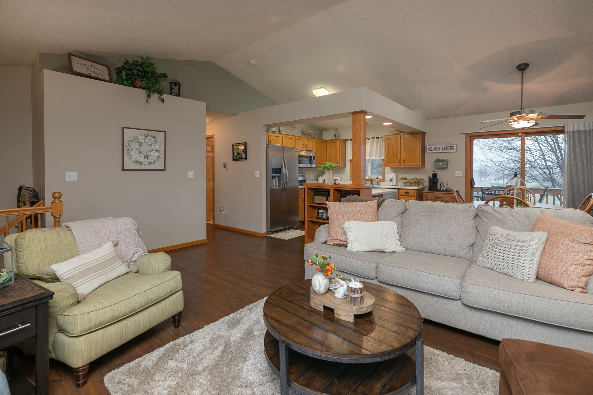 06-Living Room