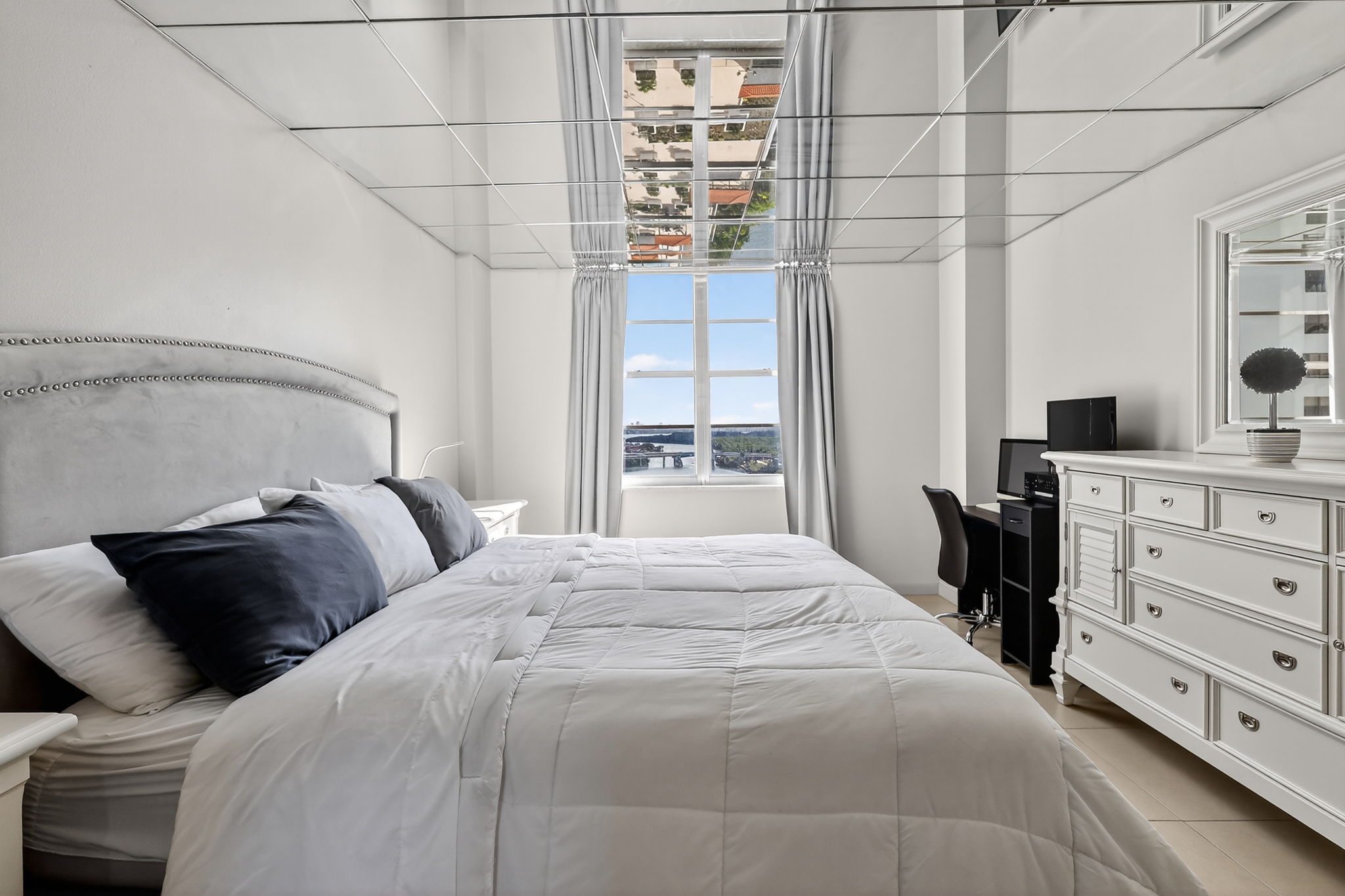  Photo 36