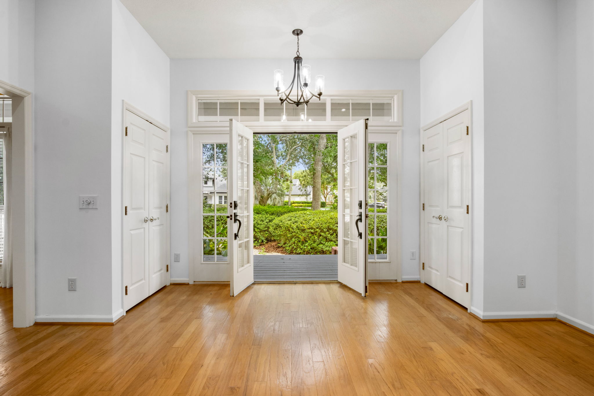 Front Entry Detail
