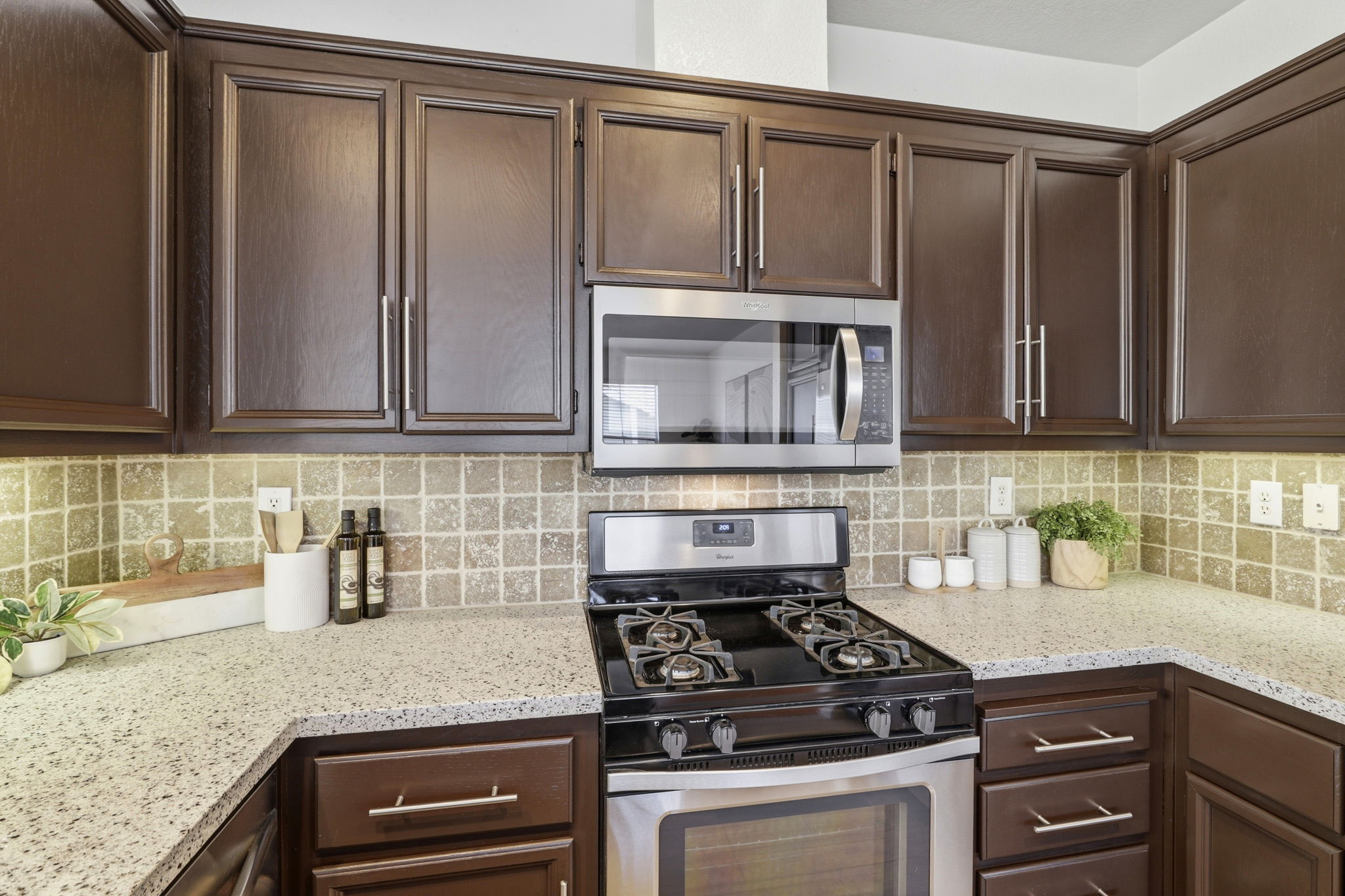 013_F8_301 Ballymore Cir