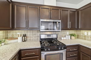 013_F8_301 Ballymore Cir