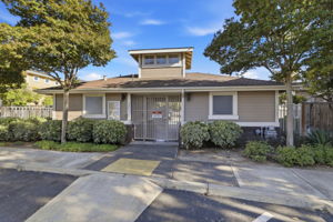 031_F8_301 Ballymore Cir
