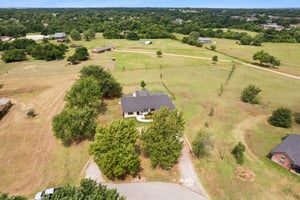 301 Bonanza Ln_001.jpg