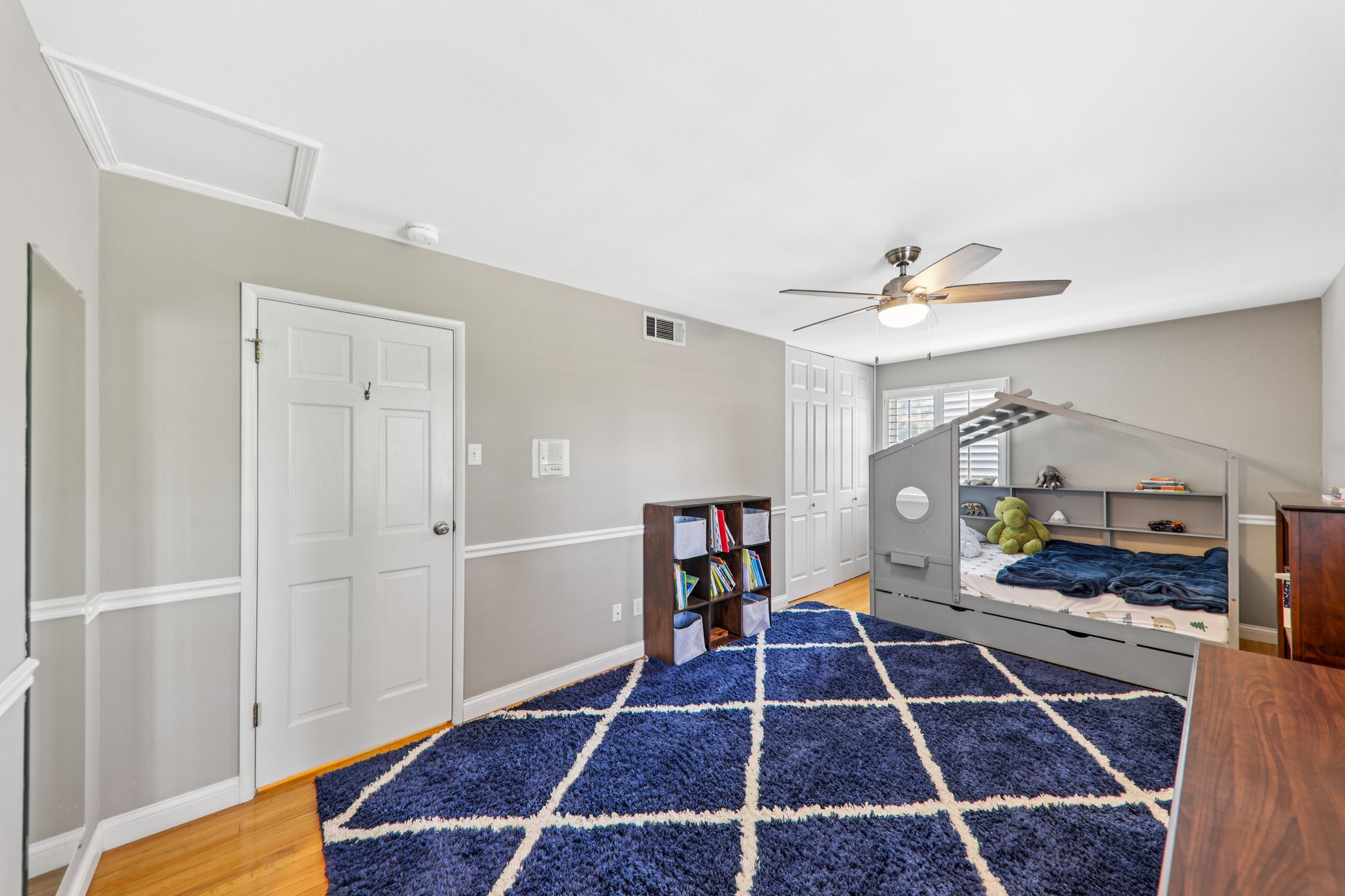 301 Chasselle Ln-L0508-046.jpg