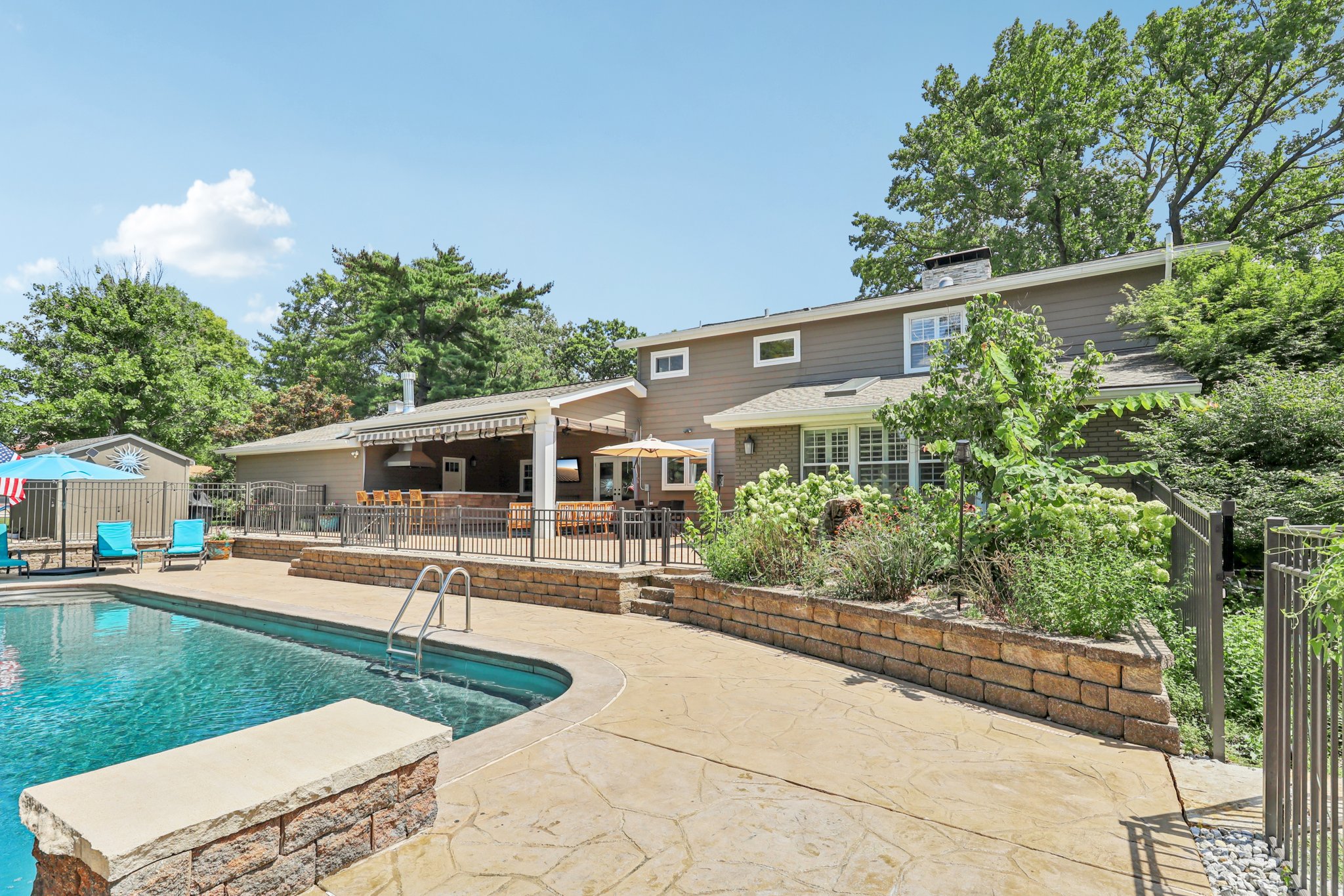 301 Chasselle Ln-L0508-063.jpg