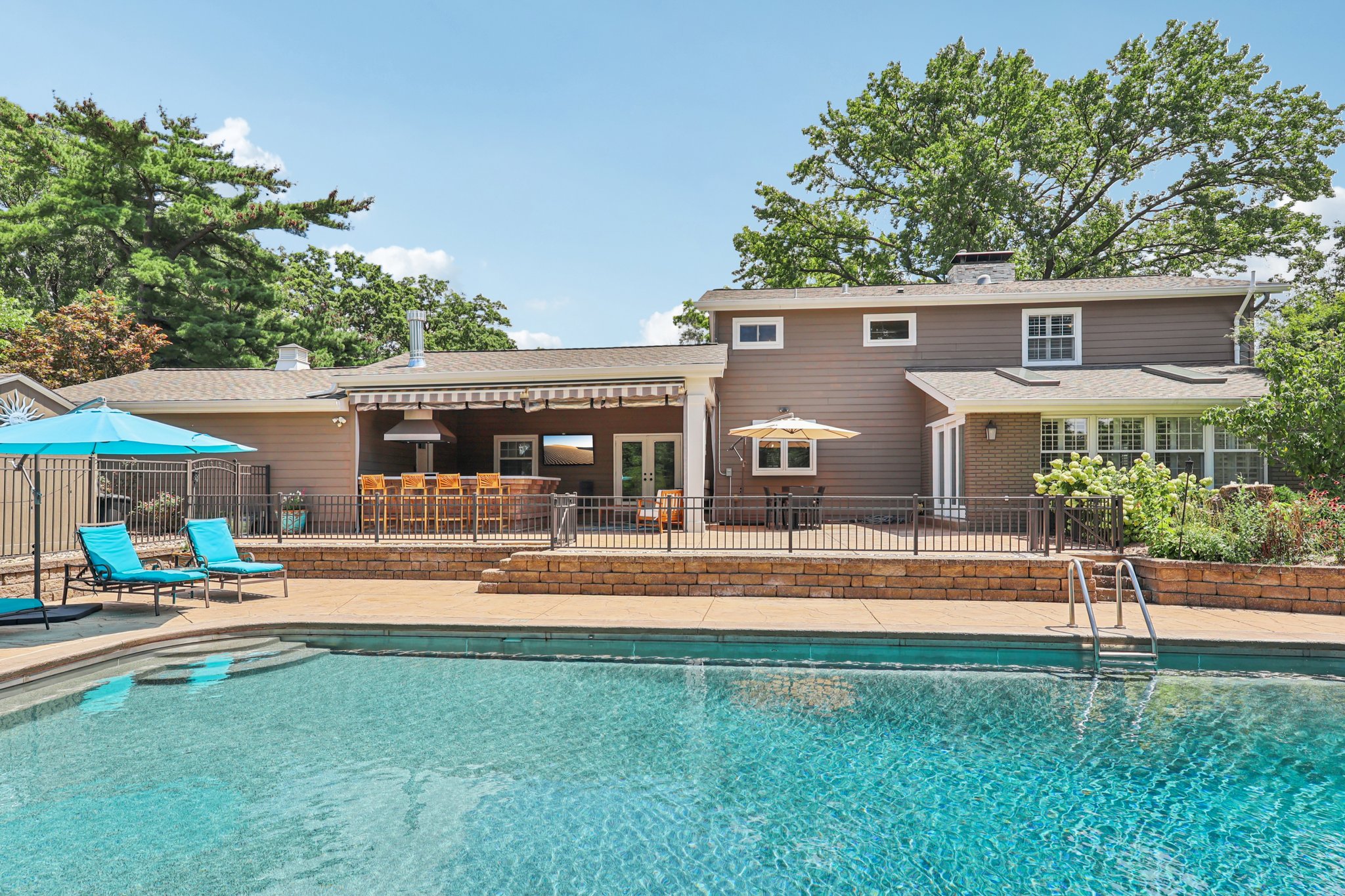 301 Chasselle Ln-L0508-066.jpg