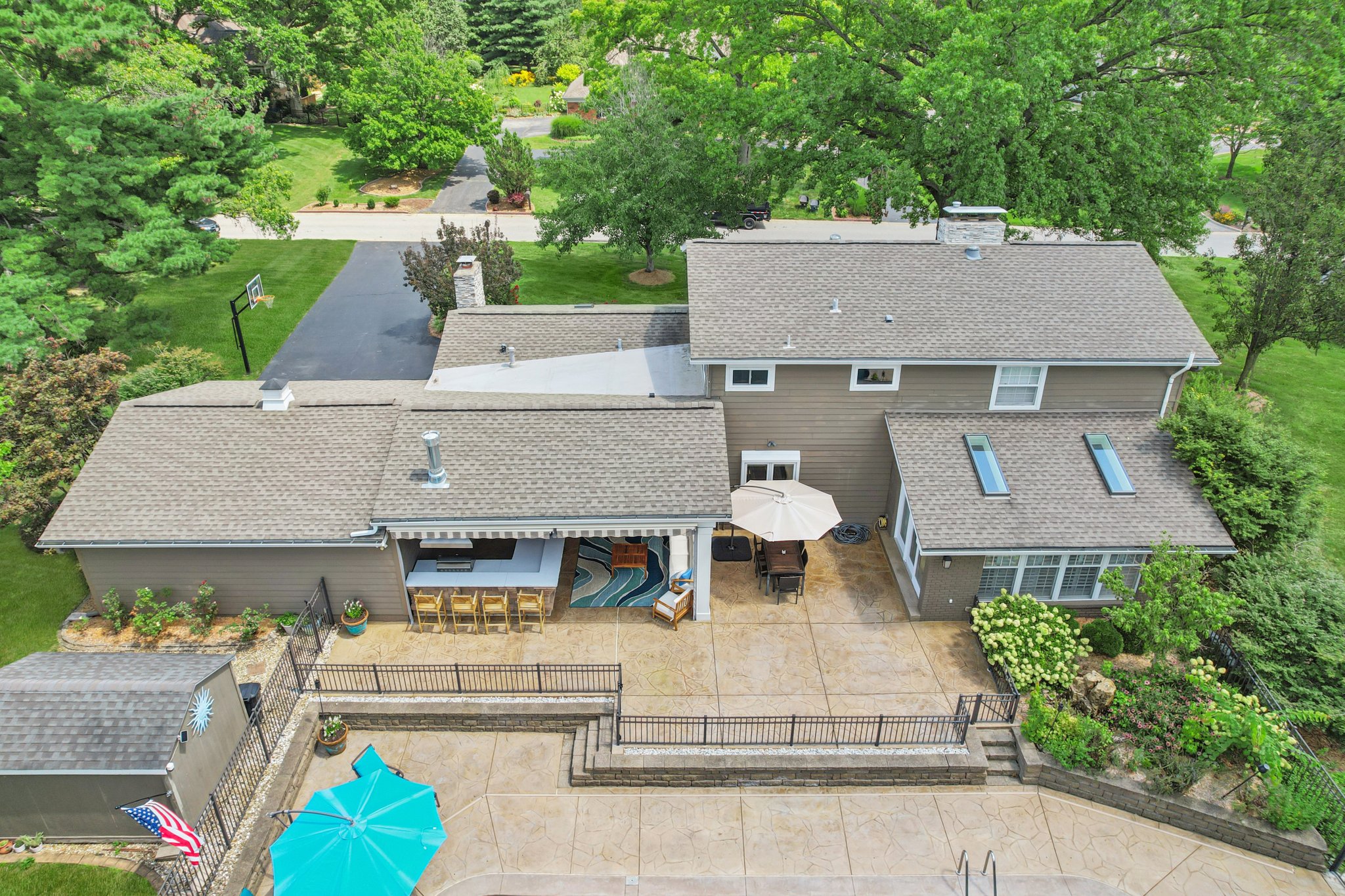 301 Chasselle Ln-L0508-082.jpg