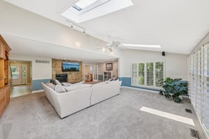 301 Chasselle Ln-L0508-012.jpg