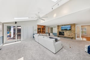 301 Chasselle Ln-L0508-013.jpg