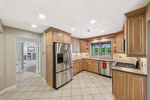 301 Chasselle Ln-L0508-023.jpg