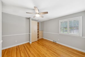 301 Chasselle Ln-L0508-039.jpg
