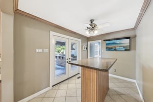 301 Chasselle Ln-L0508-050.jpg