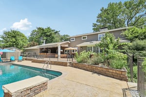 301 Chasselle Ln-L0508-063.jpg