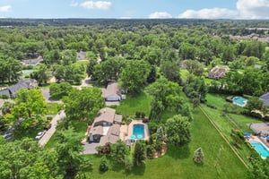 301 Chasselle Ln-L0508-077.jpg
