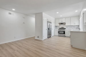013_301 Chesapeake Ave