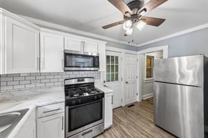 301 Chiles St-S1407-016.jpg