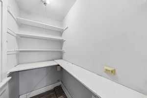 301 Chiles St-S1407-024.jpg