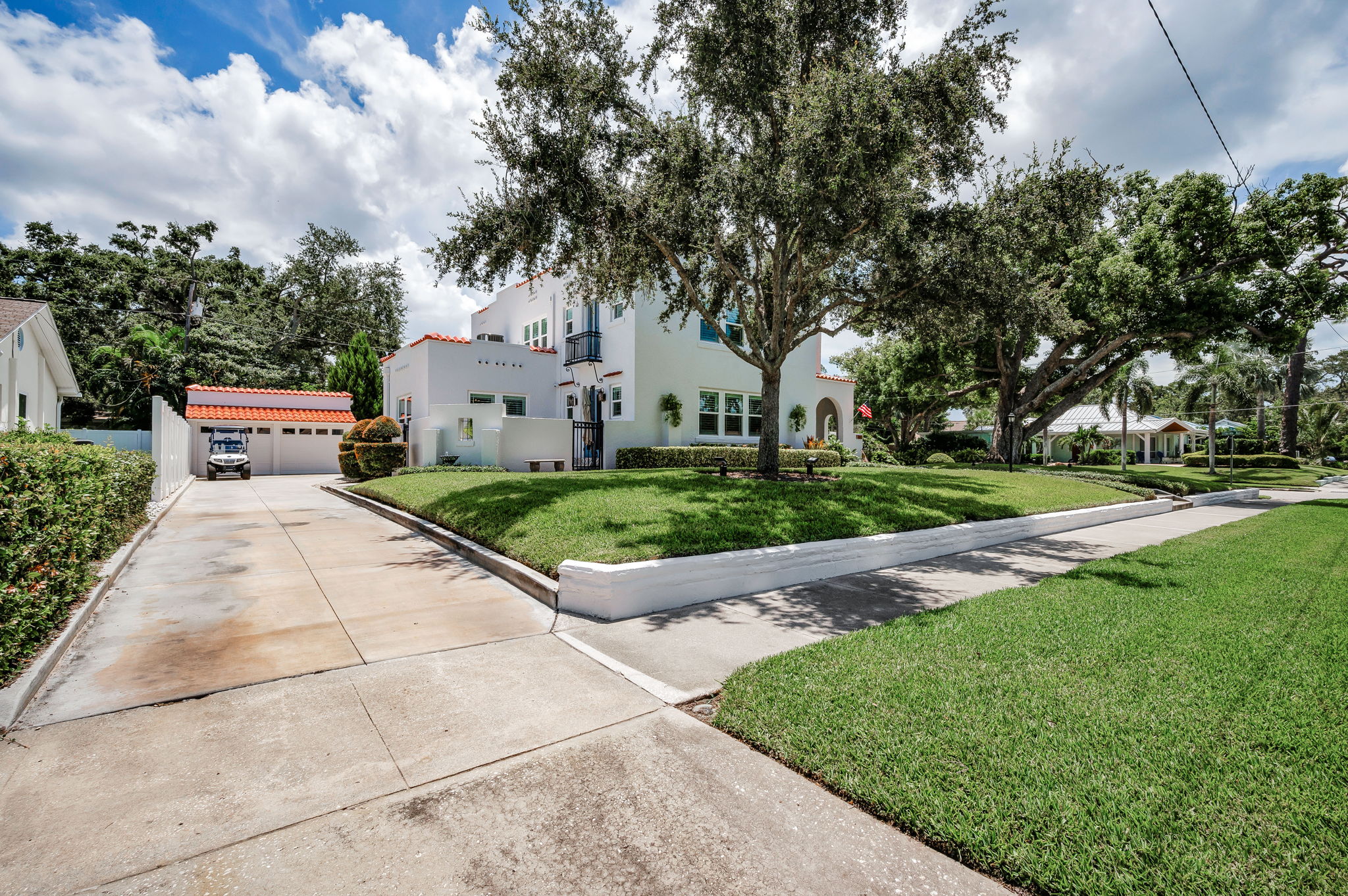 Front Exterior14