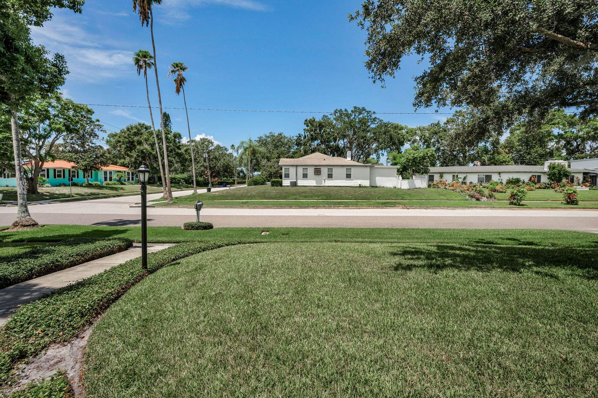 Frontyard3