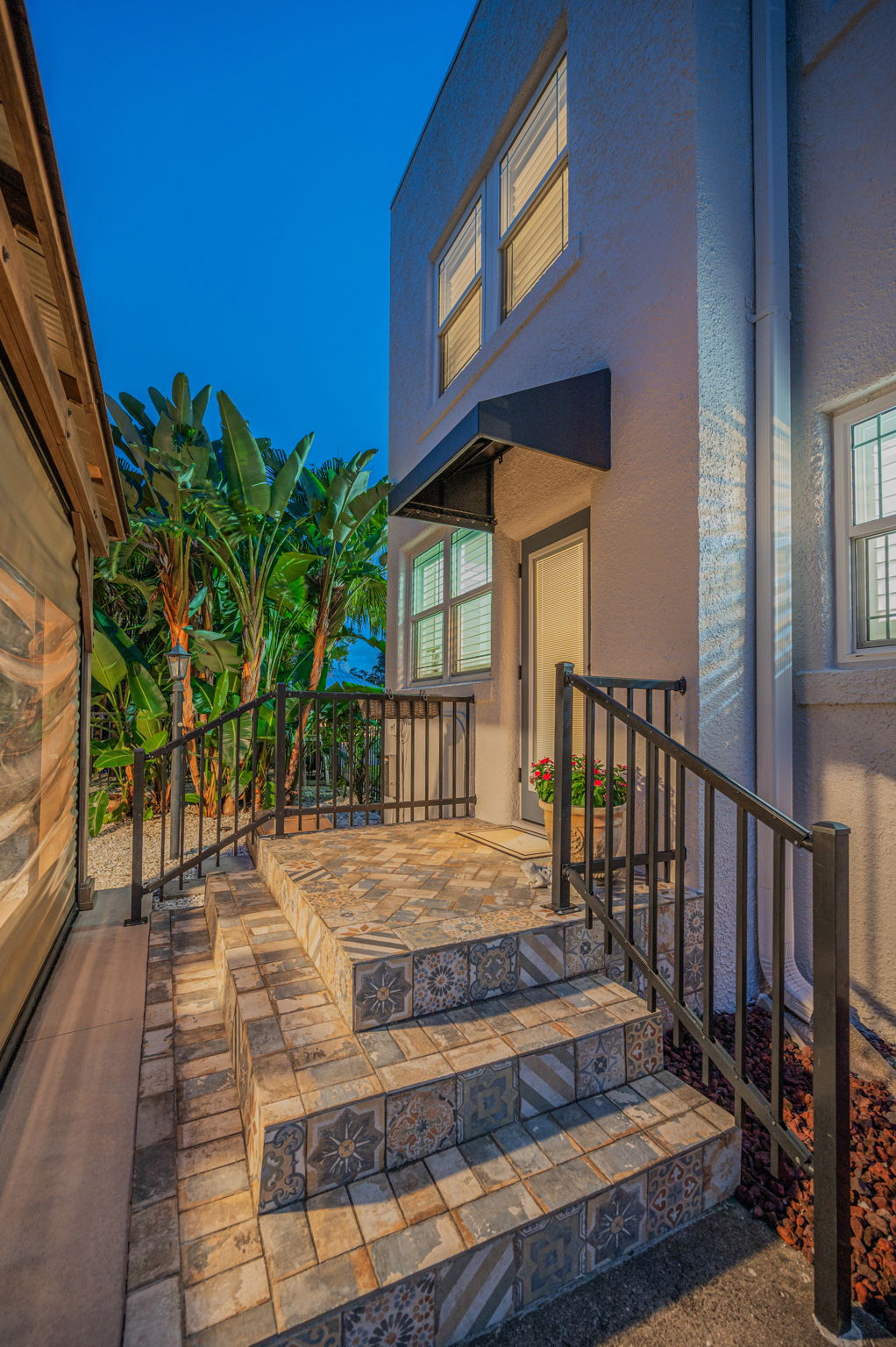 Rear Entry20