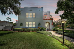 Front Exterior8