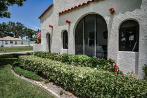 Side Exterior7